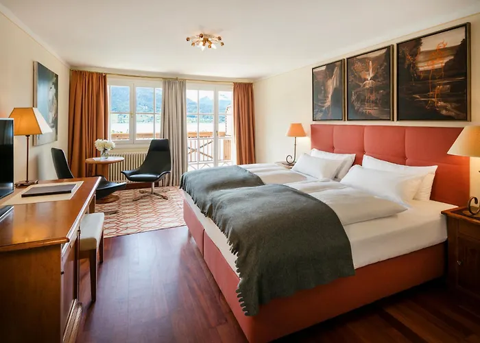 Tauroa Zu Appesbach 4*